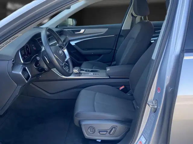 Audi A6 view 12