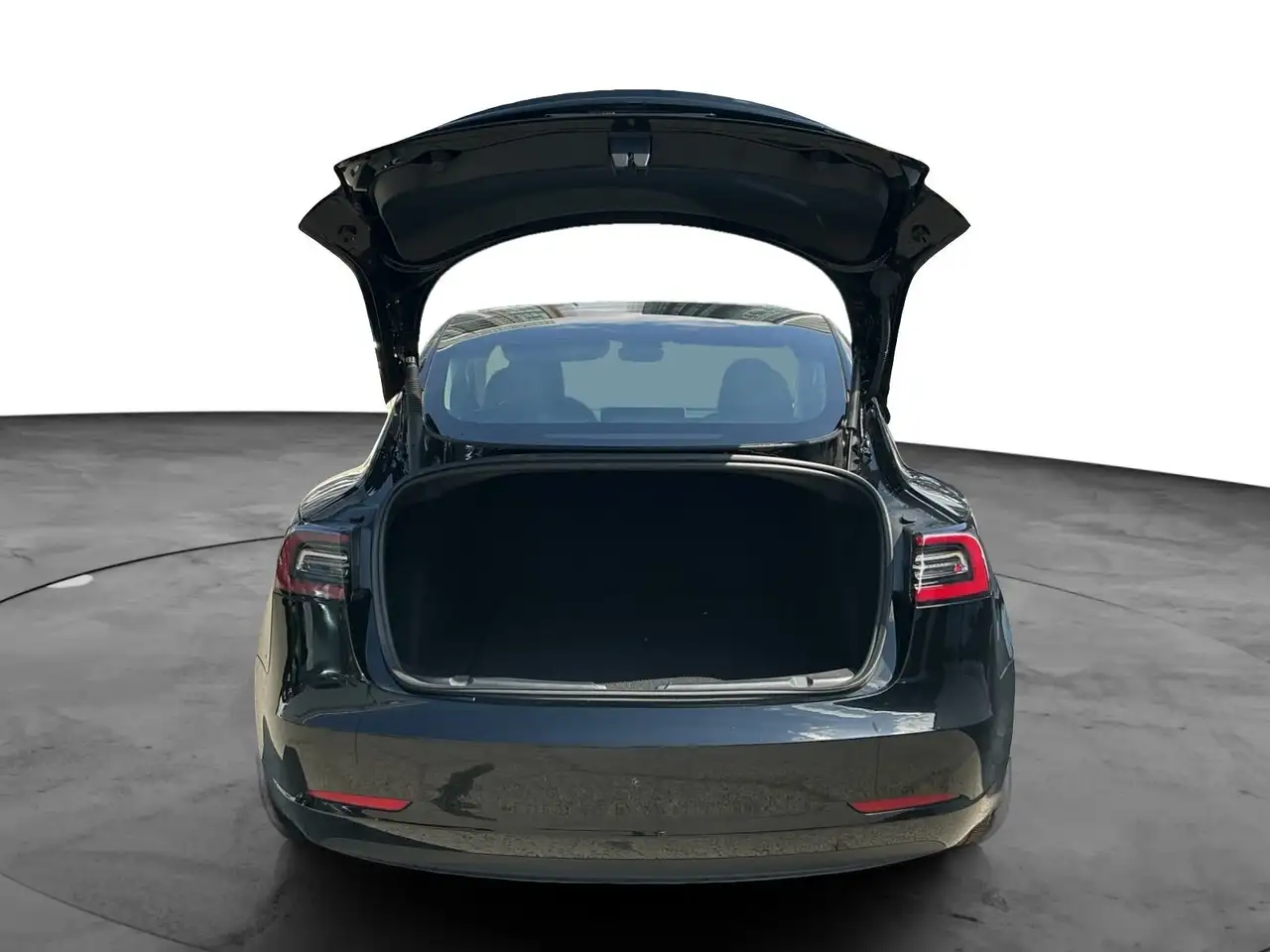 Tesla Model 3 снимка Tesla Model 3