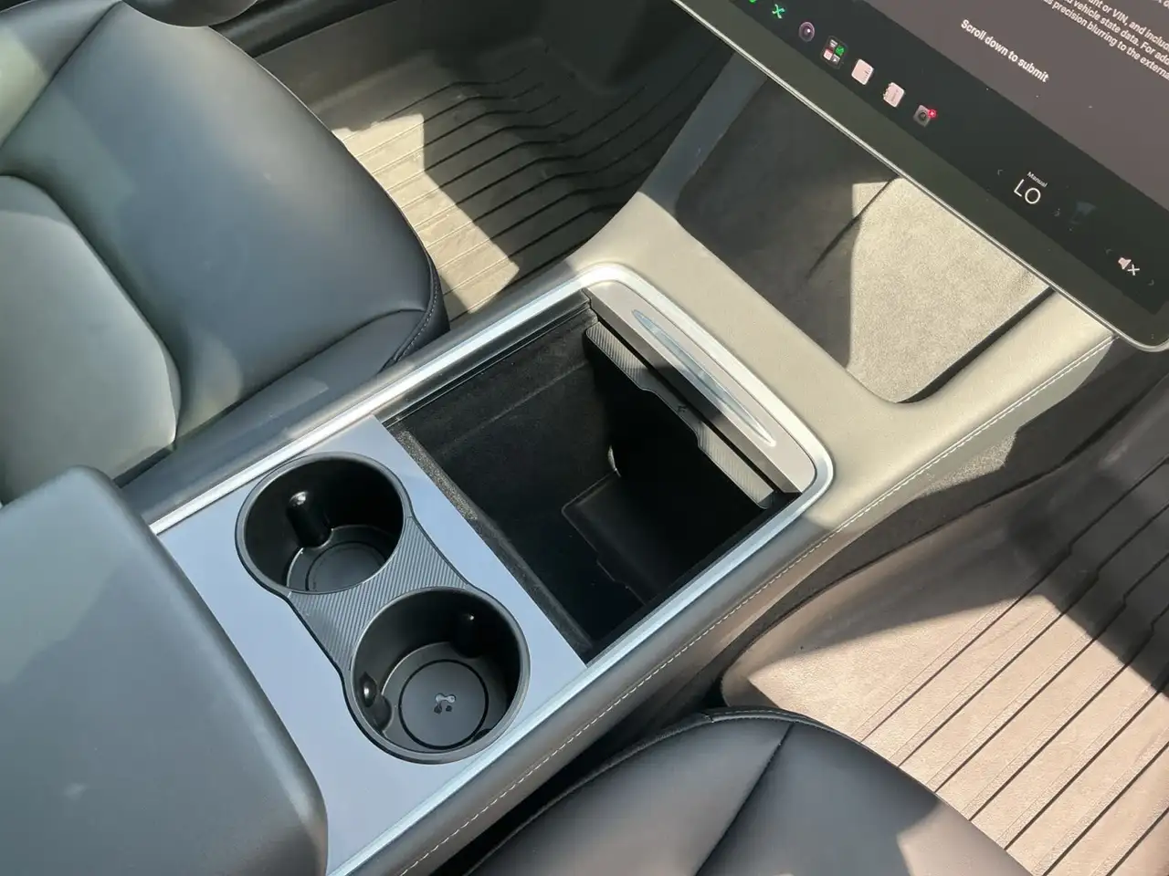 Tesla Model 3 снимка Tesla Model 3