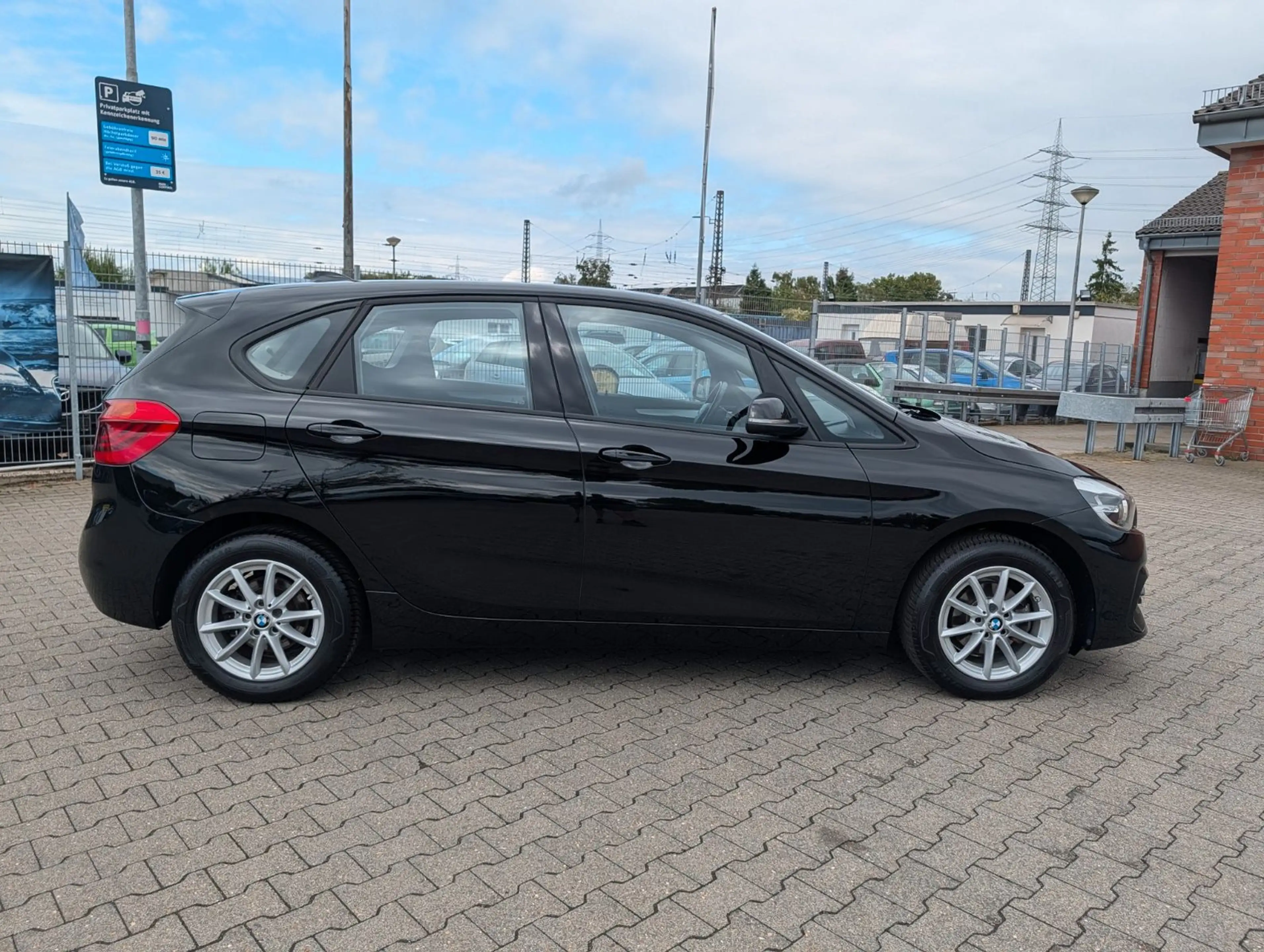 BMW 216 GARANTIE KLIMATRONIC PDC TEMPO — photo 4