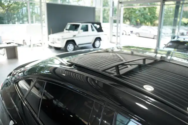 Mercedes-Benz 450 view 7