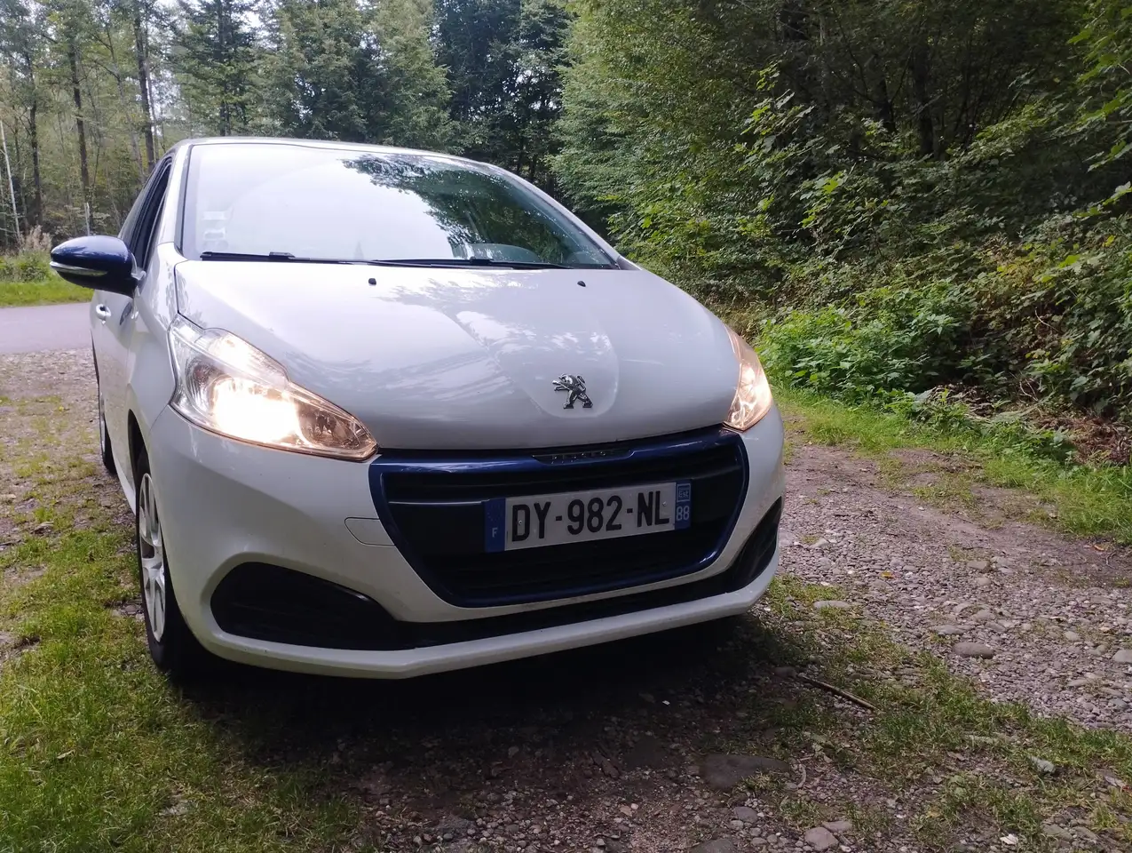 Peugeot 208 208 — photo 6
