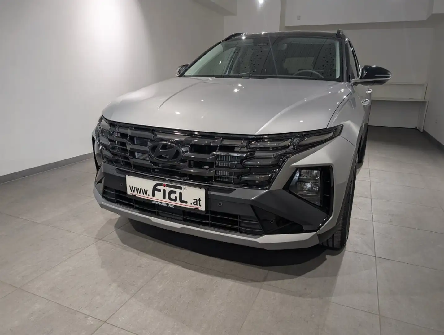 Hyundai TUCSON Tucson 1,6 T-GDI 48V 2WD Go! DCT Noir - 2