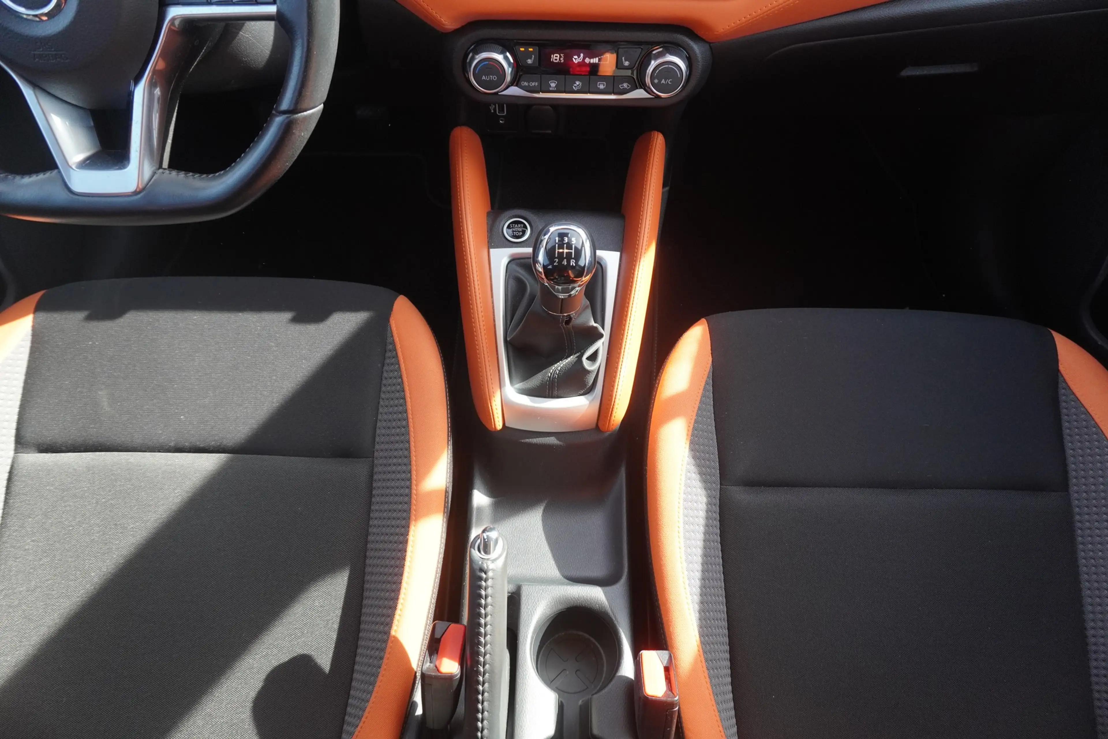Nissan Micra 1.0 Acenta Navi Kamera Sitzheizung AHK PDC — photo 13