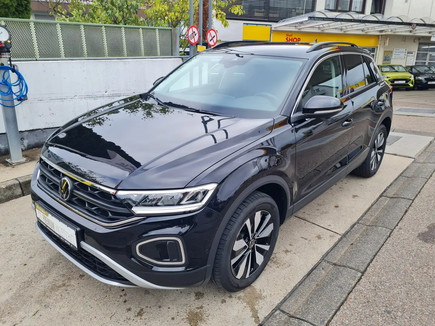 Volkswagen T-Roc 1,5 TSI Goal DSG*ACC*Digital Cockpit*Kamera Schwarz - 1