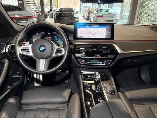BMW M view 11