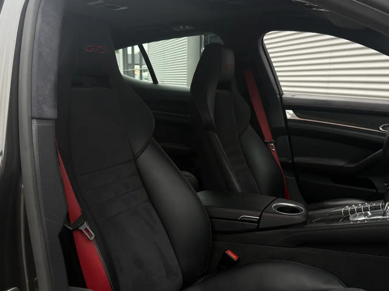 PORSCHE PANAMERA GTS 4.8 V8 430CH