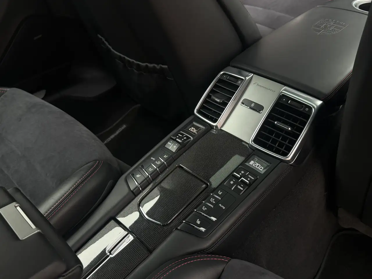 PORSCHE PANAMERA GTS 4.8 V8 430CH