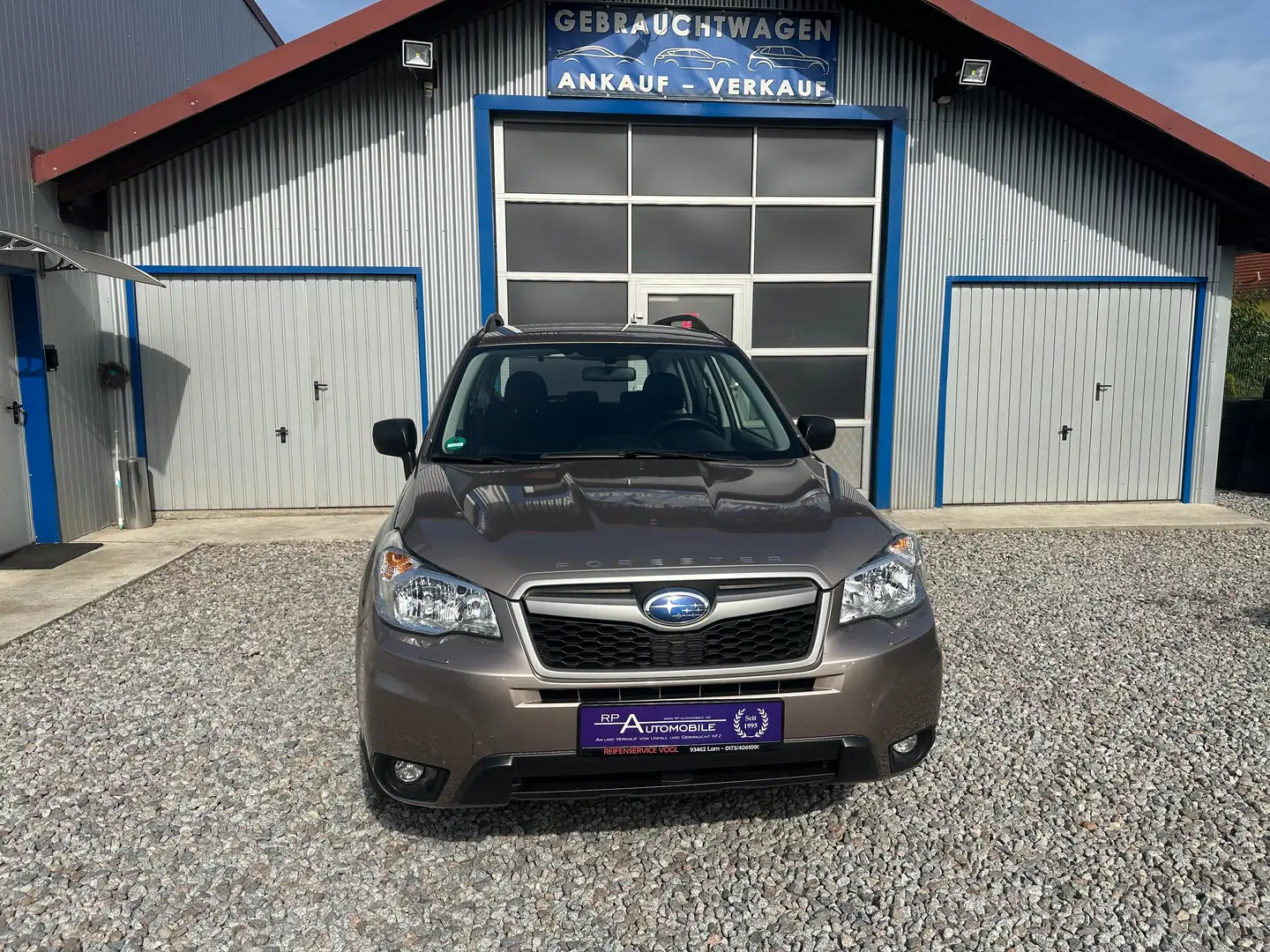 Subaru Forester Active 2.0 D 4x4 KLIMA SITZHEIZUNG AHK Gold - 2