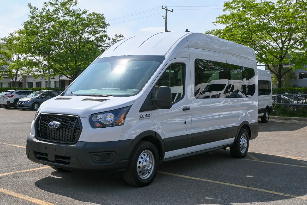 2025 Ford Transit Passenger Wagon