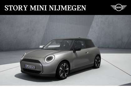 MINI Cooper Hatchback E Classic 40.7 kWh / Panoramadak / Parki