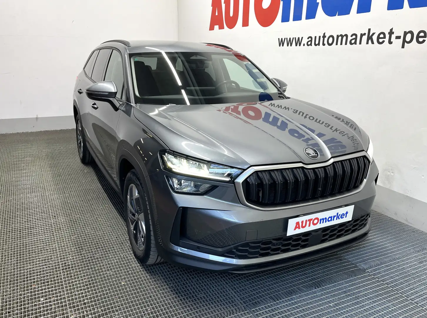 Skoda Kodiaq 2.0 TDI Executive 4x4 193cv dsg Grigio - 2