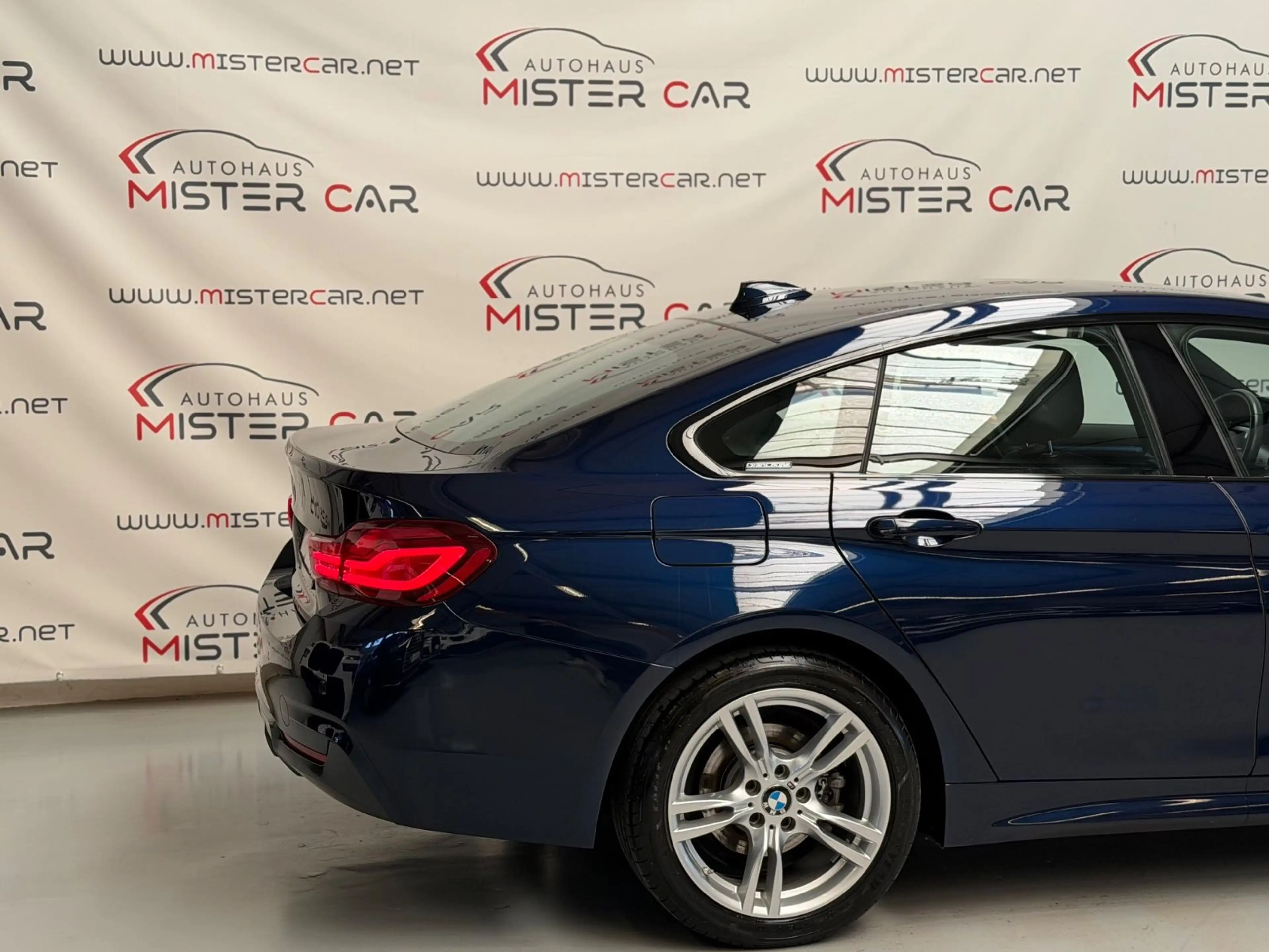 BMW 420 420i GC xDrive M Sport LED/HUD/AHK/KEY/NAVI/KAM — photo 6