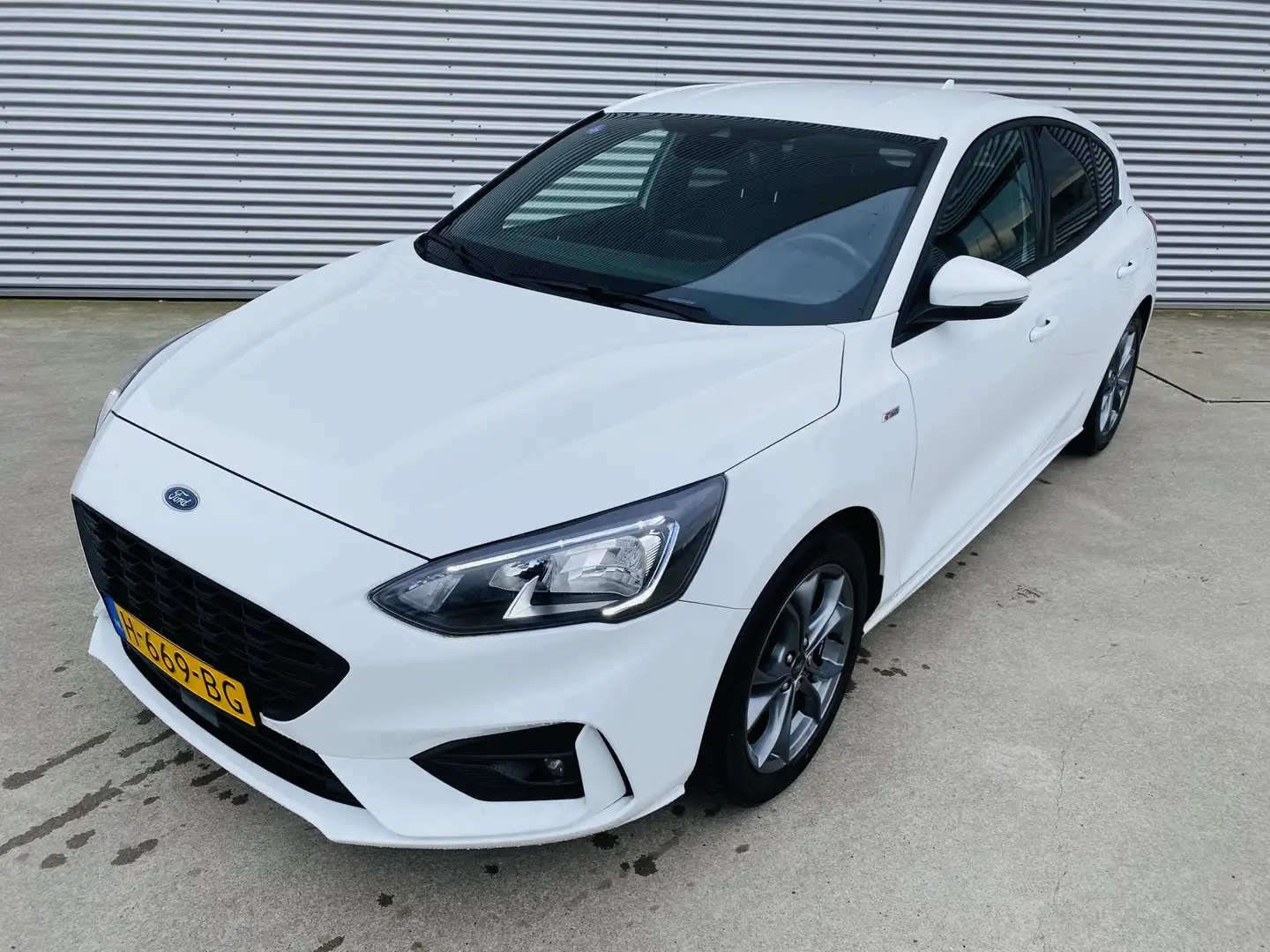 Ford Focus 1.0 EcoBoost ST Line Business White - 2