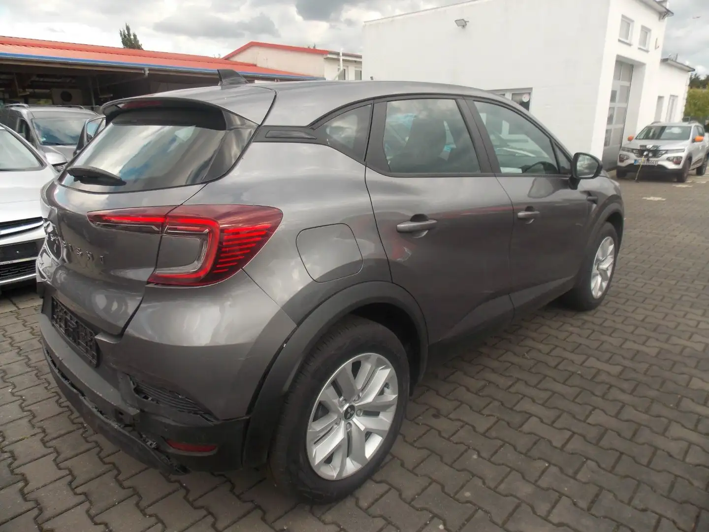 Mitsubishi ASX mit erst 469 KM Heckschaden ! Gris - 1