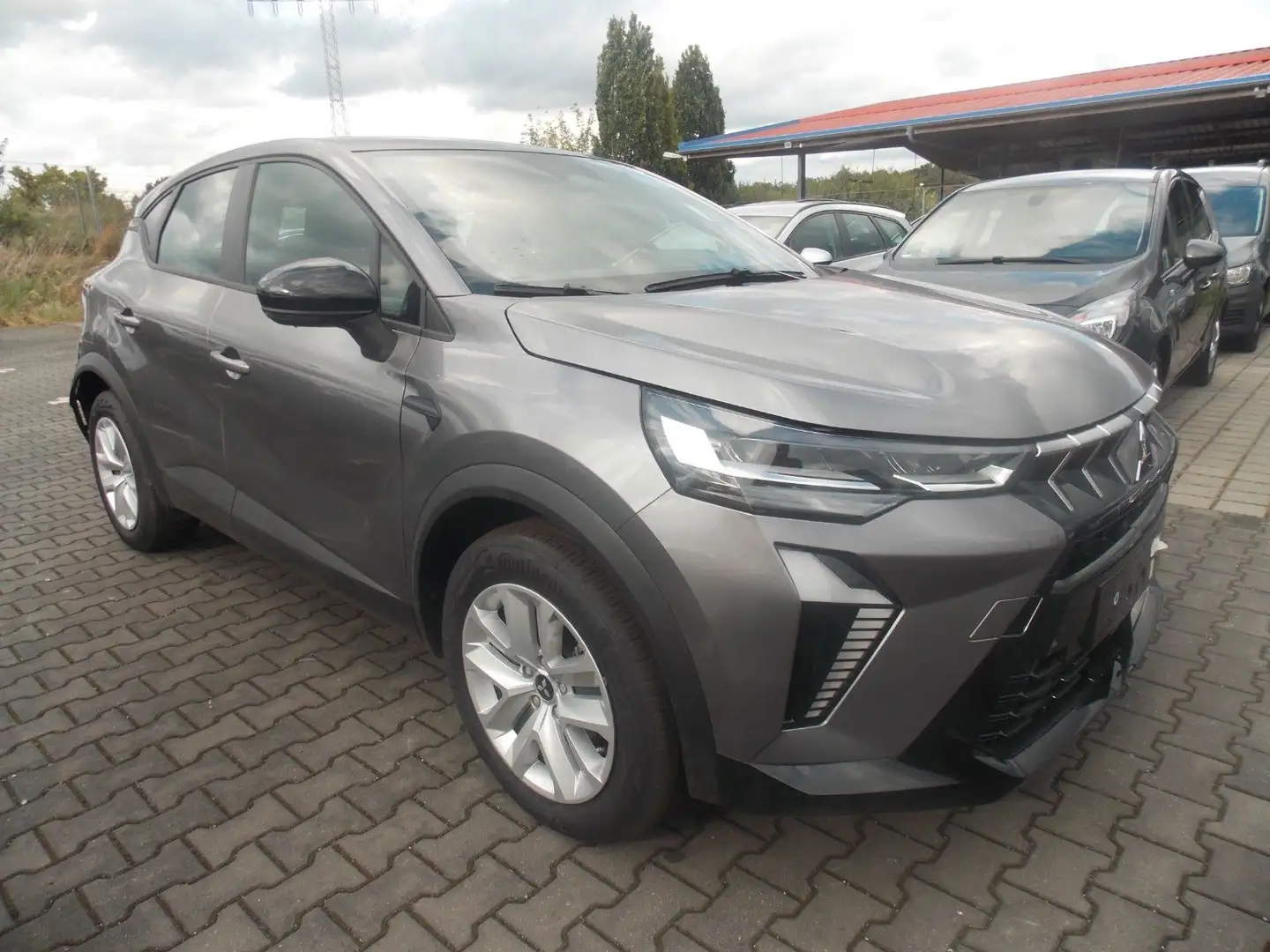 Mitsubishi ASX mit erst 469 KM Gris - 1