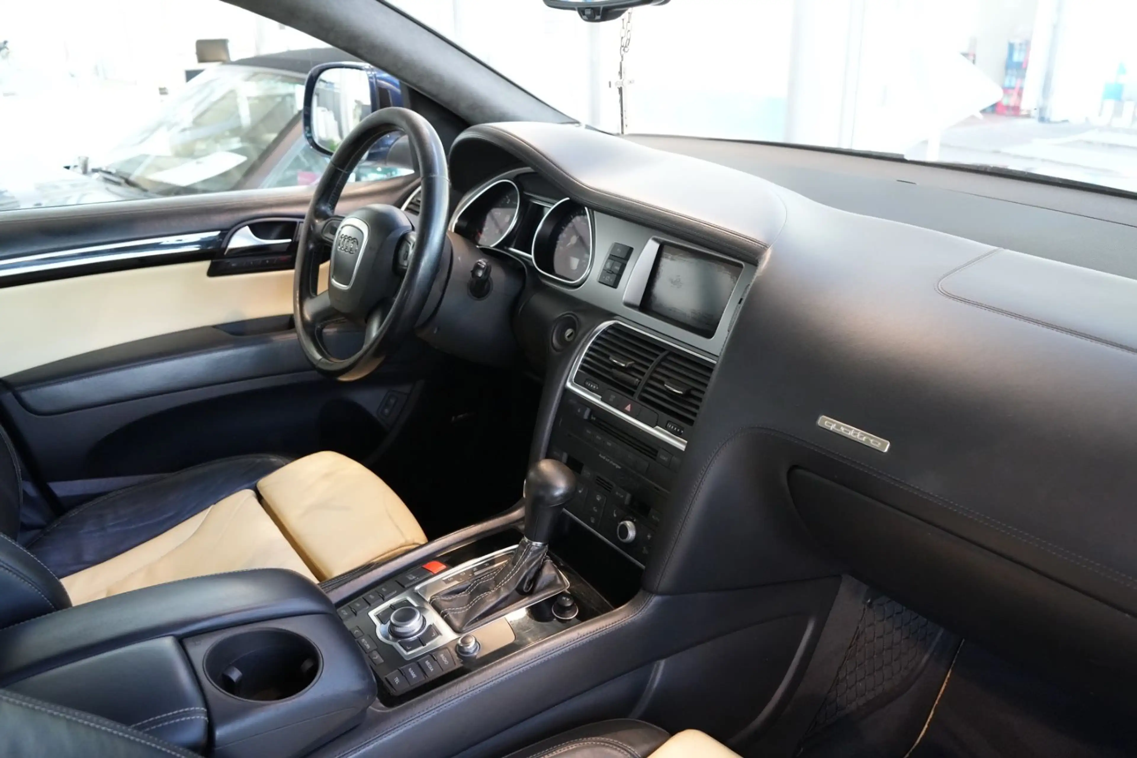 Audi Q7 4.2 TDI quattro — photo 6