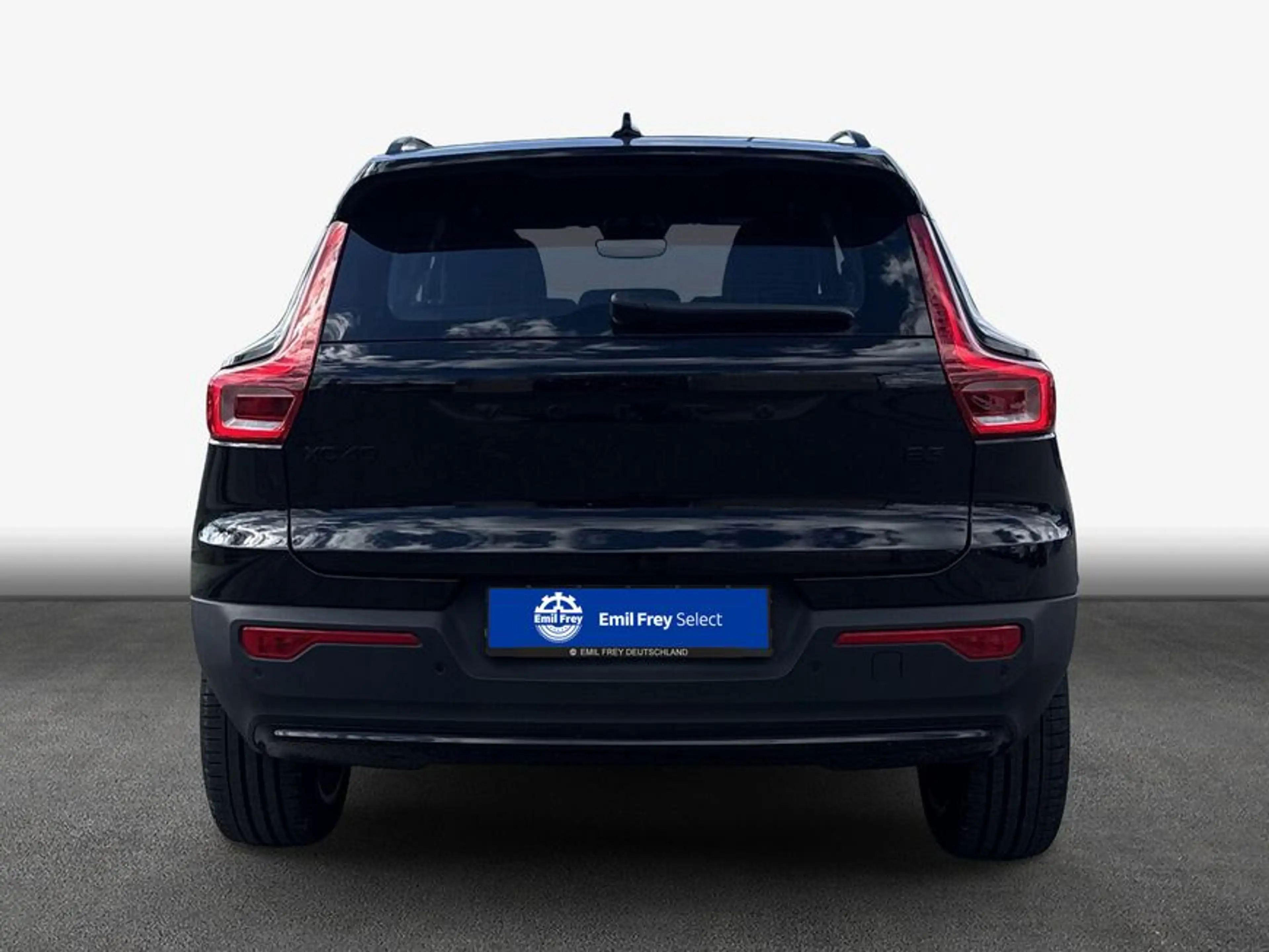 Volvo XC40 XC40 B3 B DKG Plus Black Edition — photo 5