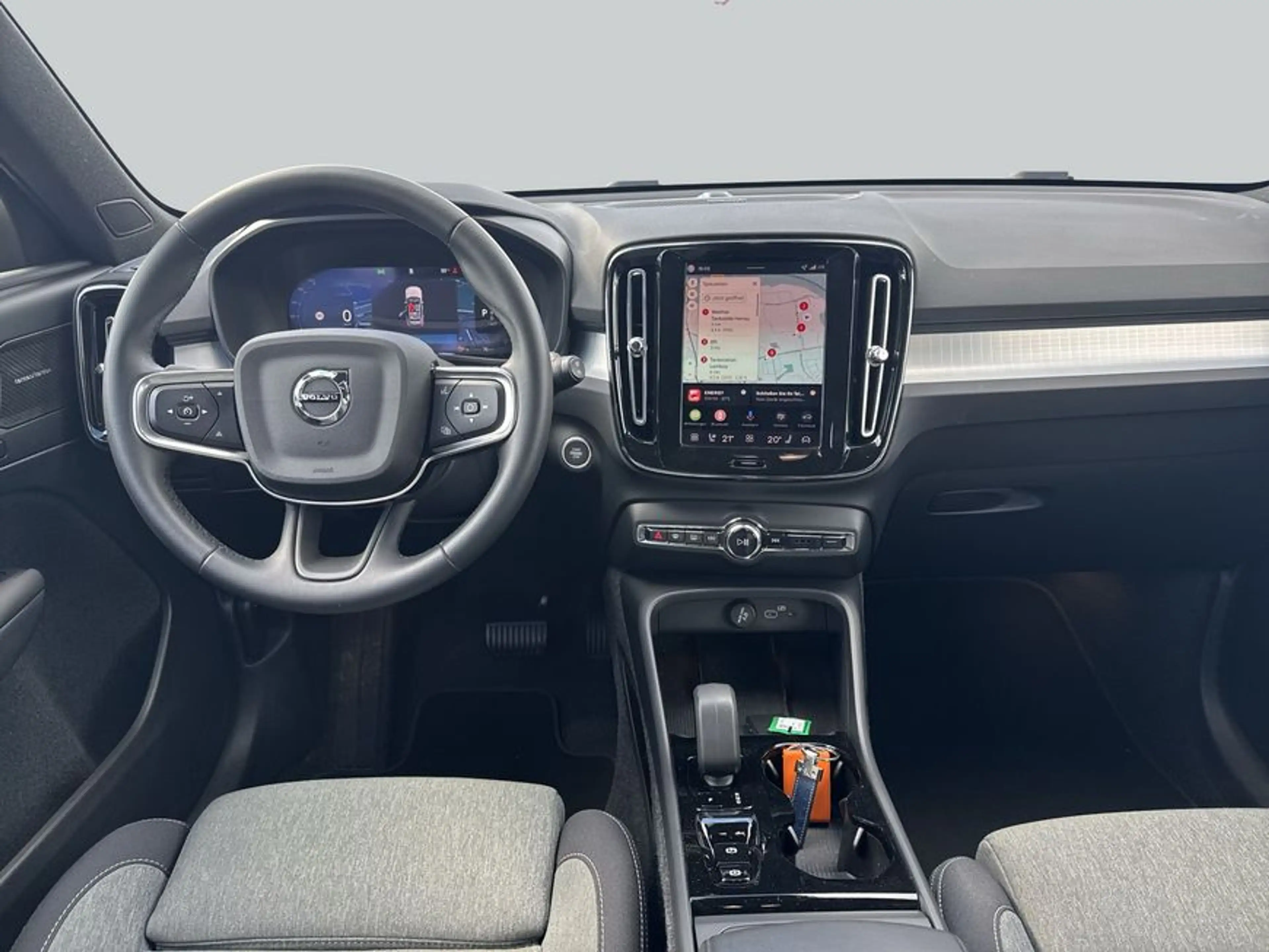 Volvo XC40 XC40 B3 B DKG Plus Black Edition — photo 13