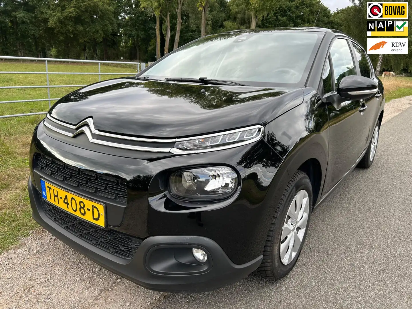 Citroen C3 1.2 PureTech S&S Feel dealer onderhouden Schwarz - 1