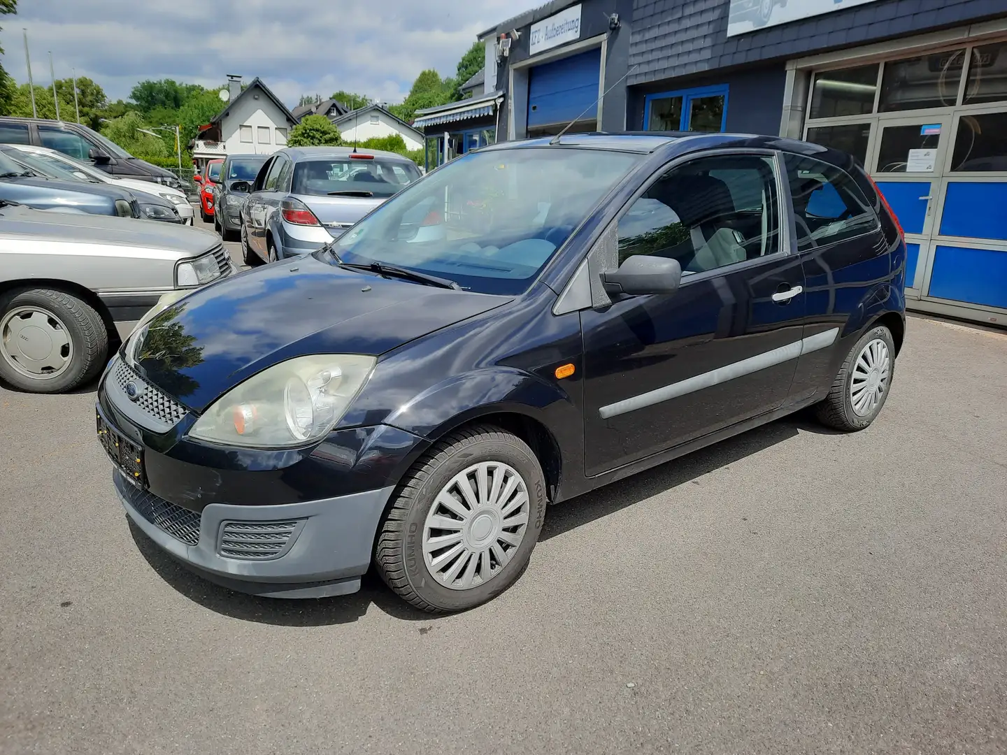 Ford Fiesta 1.3 Ambiente Blauw - 2