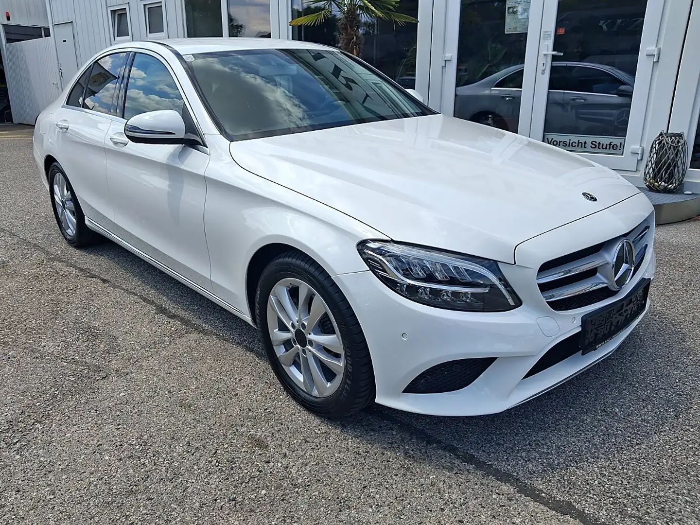 Mercedes-Benz C 180 d Aut. Weiß - 2