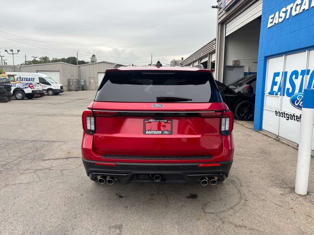 2026 Ford Explorer ST — photo 1