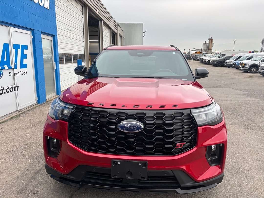 2026 Ford Explorer ST — photo 1