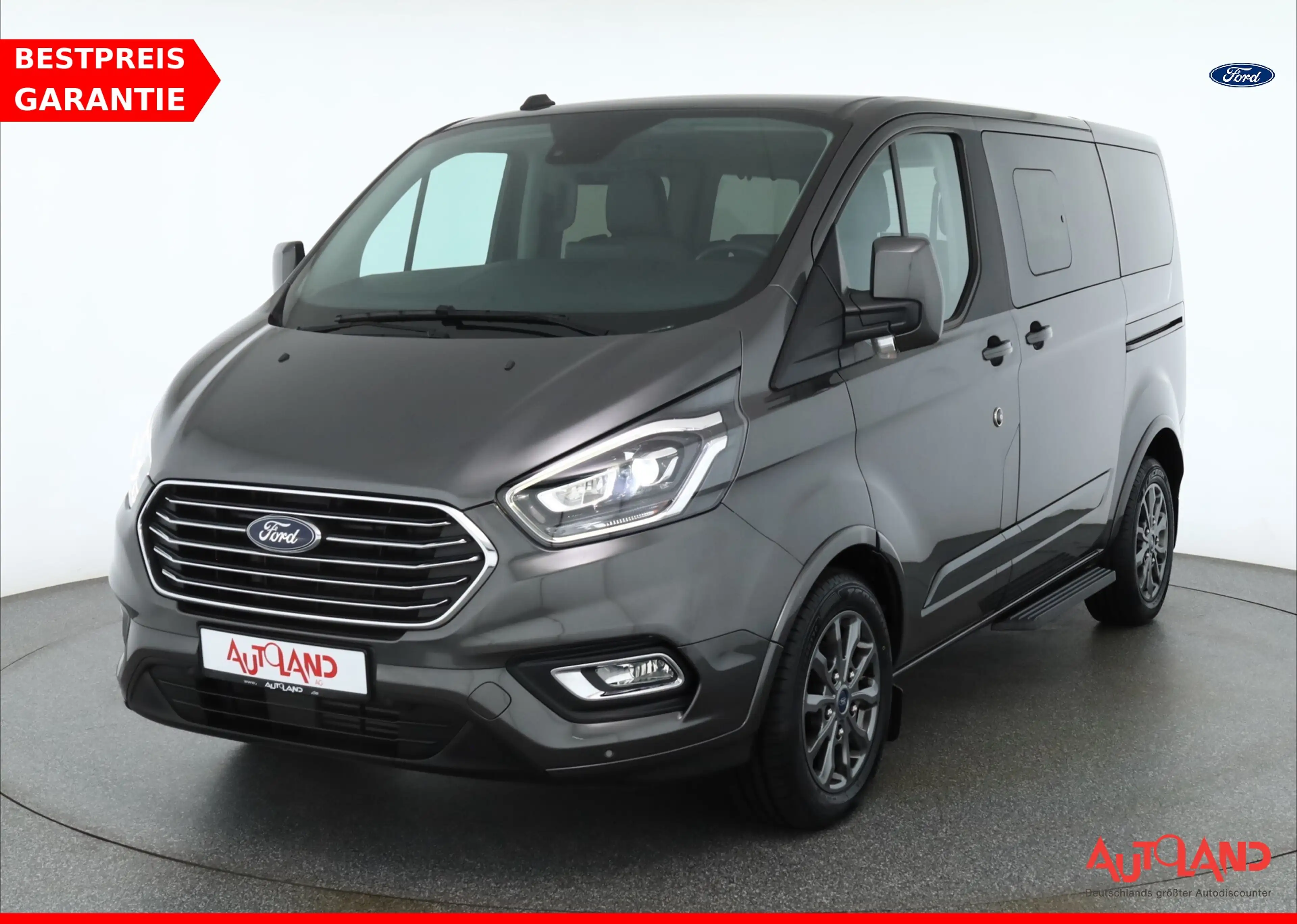 Ford Tourneo Custom Kombi 2.0 TDCI Titanium X Navi