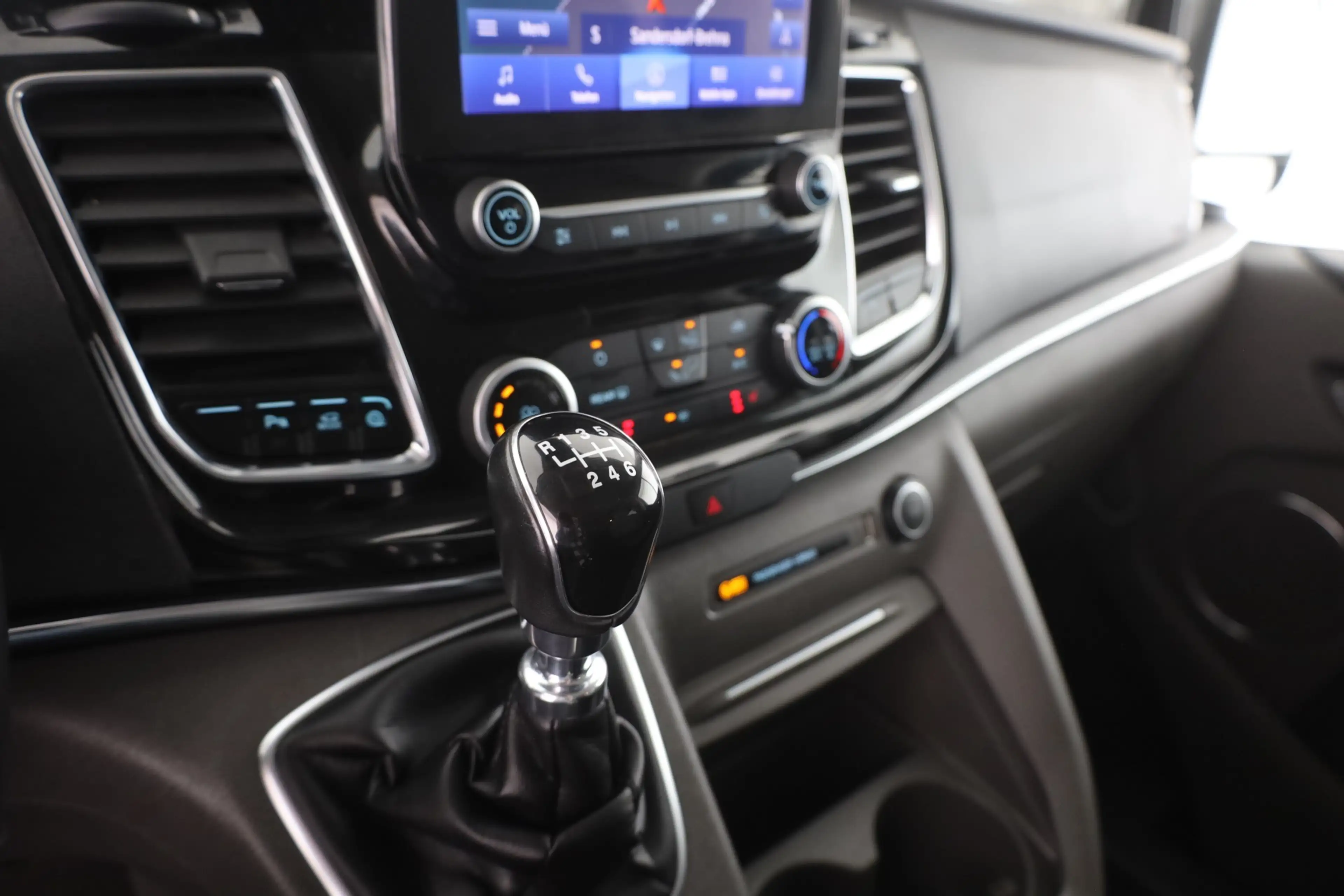 Ford Tourneo Custom Kombi 2.0 TDCI Titanium X Navi — photo 12