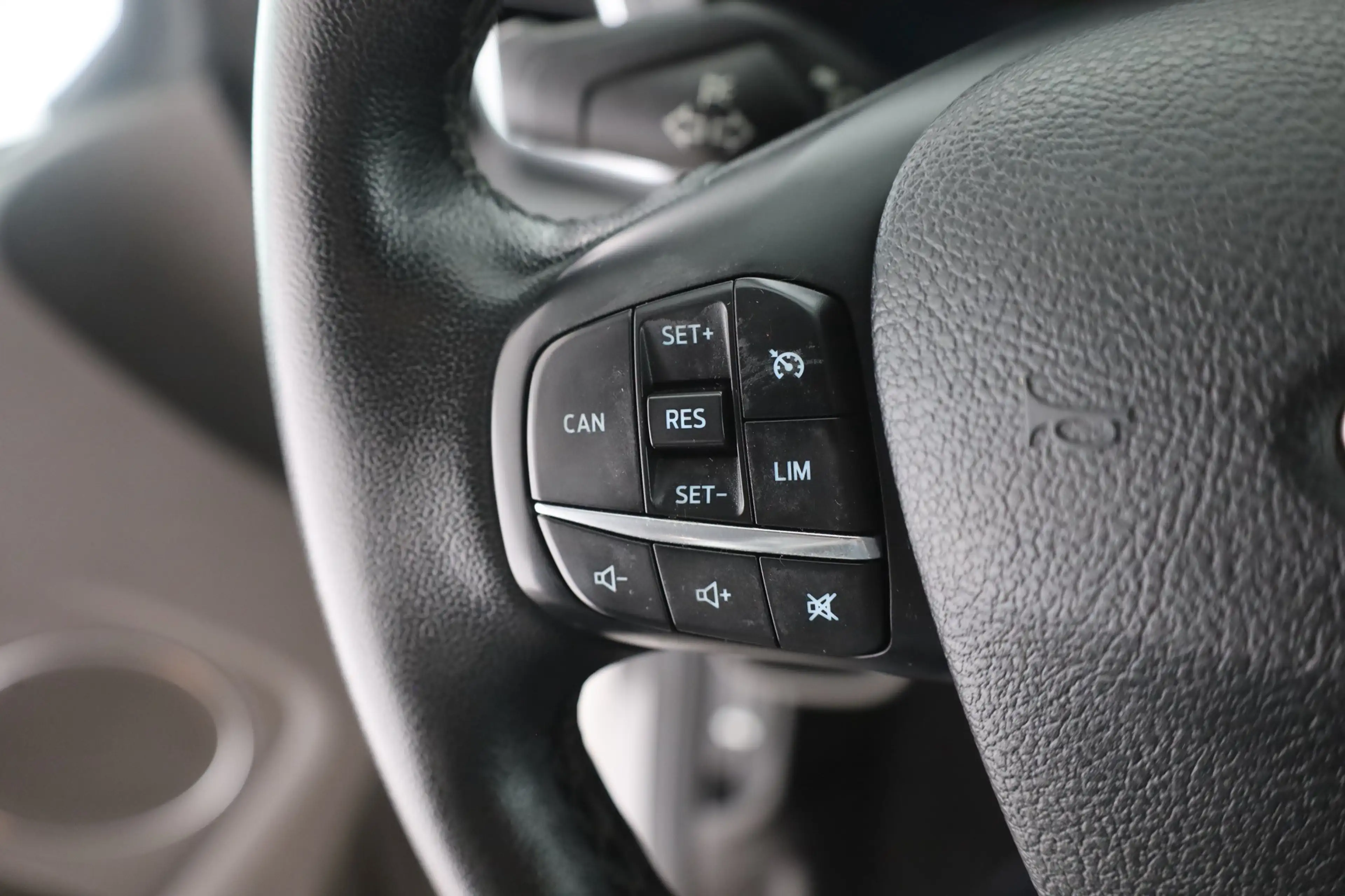 Ford Tourneo Custom Kombi 2.0 TDCI Titanium X Navi — photo 15