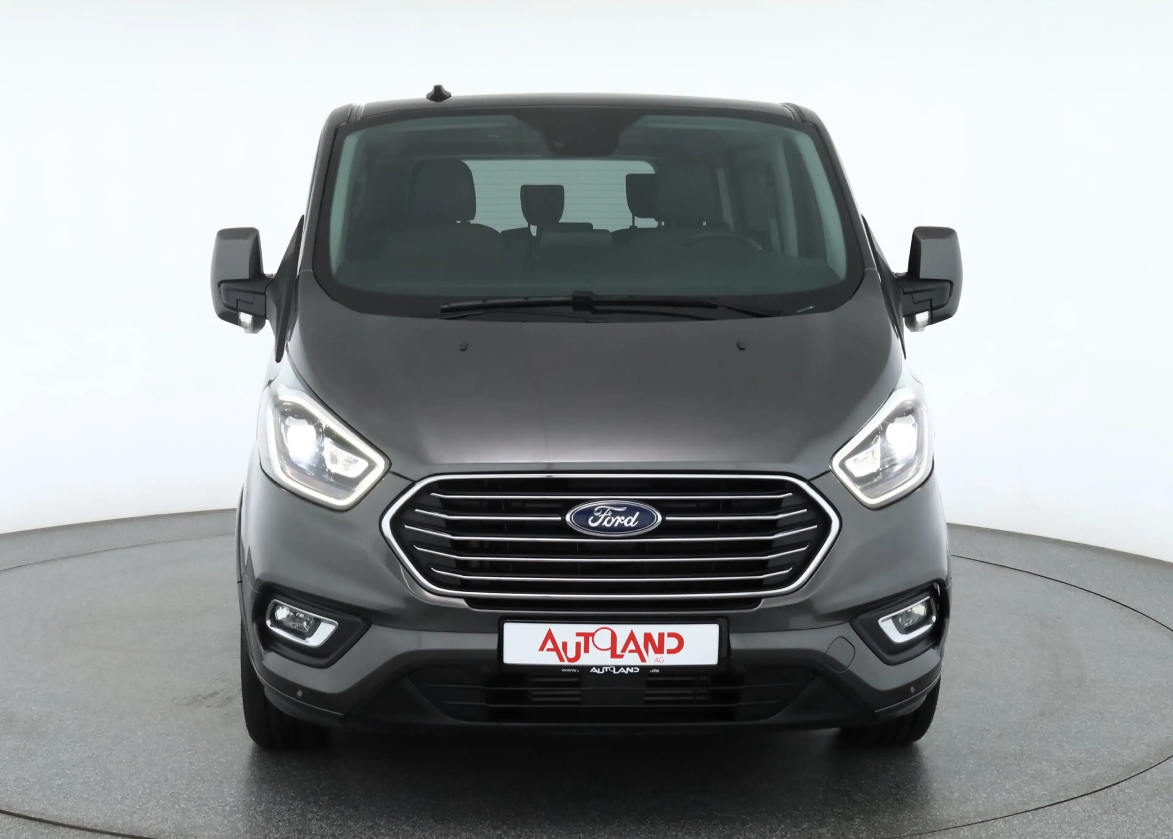 Ford Tourneo Custom Kombi 2.0 TDCI Titanium X Navi — photo 8