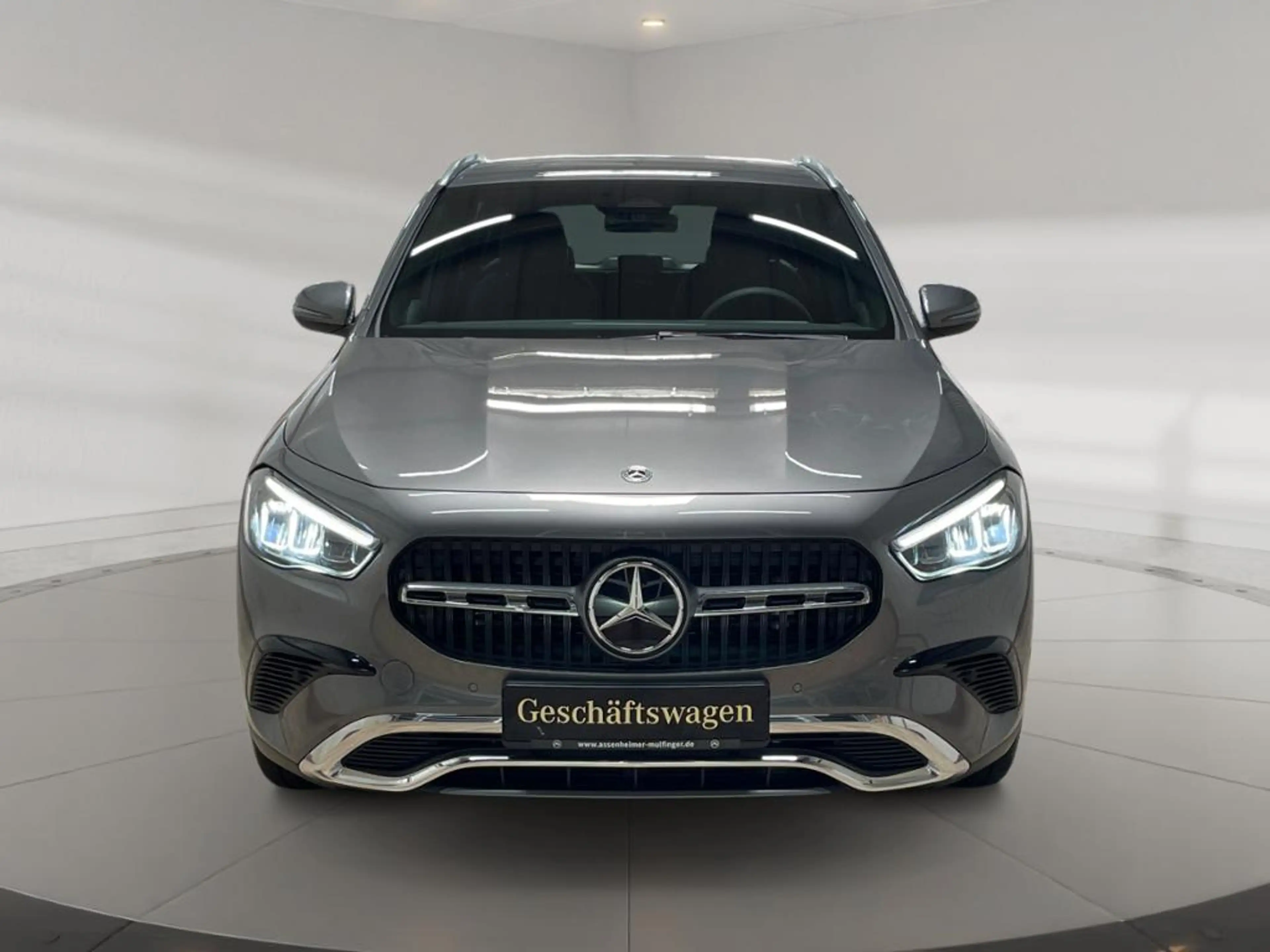 Mercedes-Benz GLA 180 MBUX+Progressive+Wide+Cam+LED+Navi+AUT — photo 7