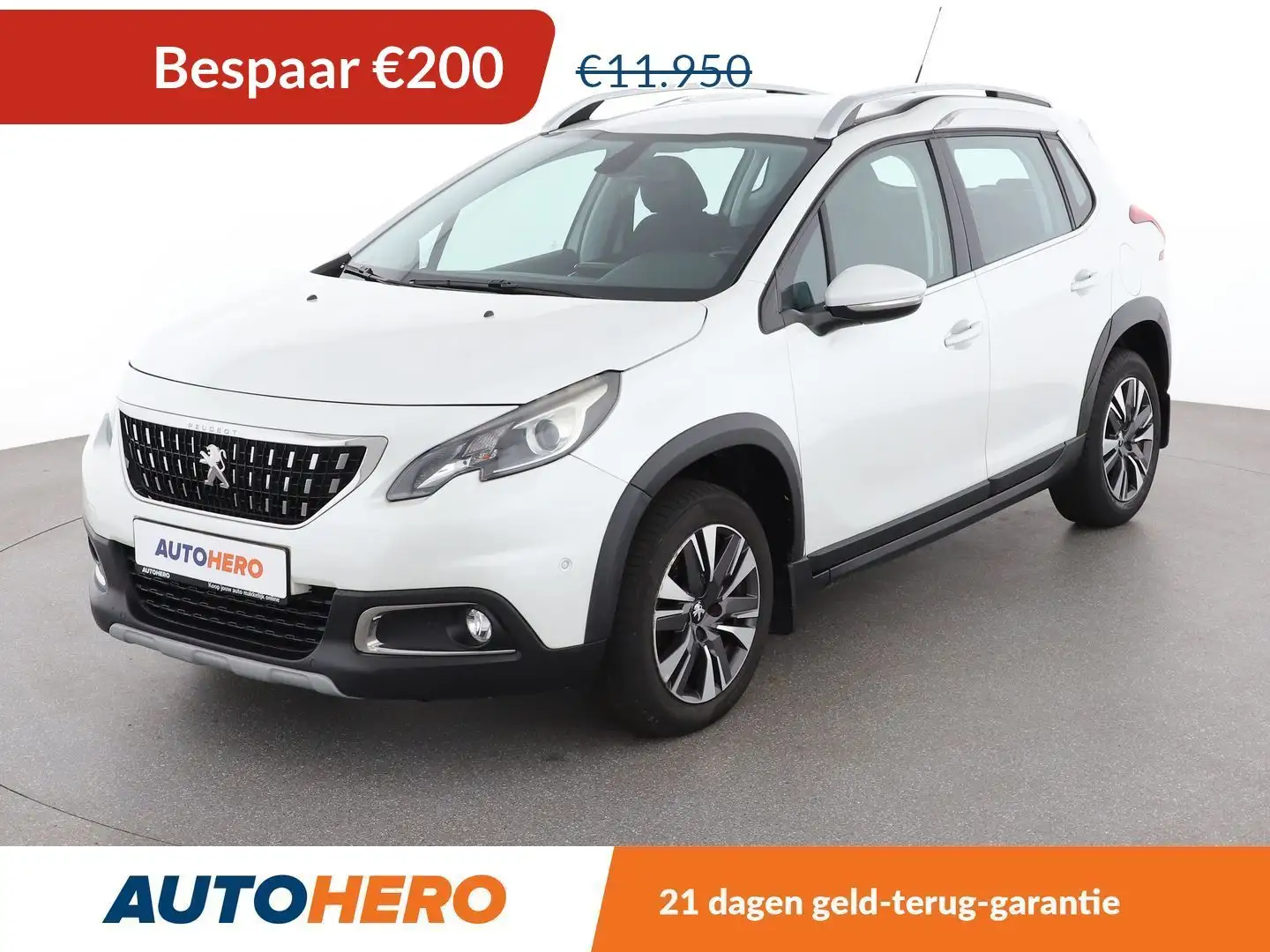 Peugeot 2008 1.2 PureTech Allure Wit - 1