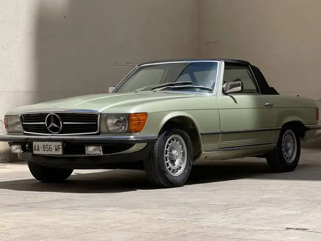 Mercedes-Benz SL 450 R107 V8 Pagoda Hard Top