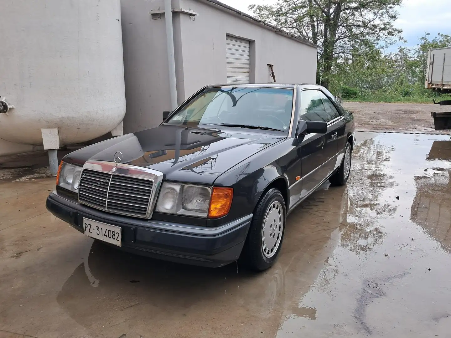 Mercedes-Benz CE 200 Negru - 1