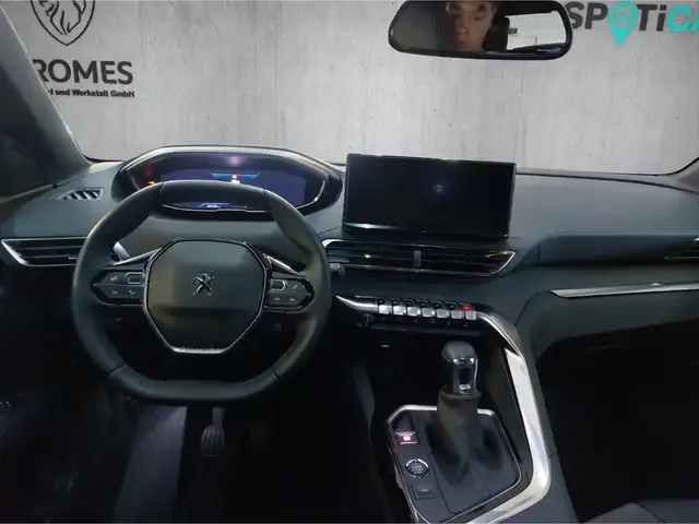 Peugeot 3008 view 12