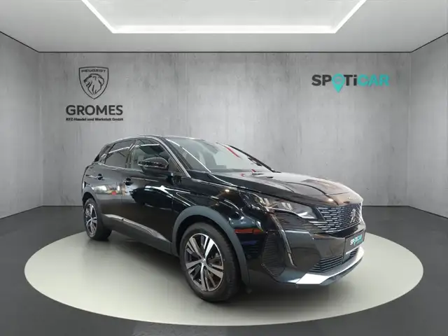 Peugeot 3008 main image
