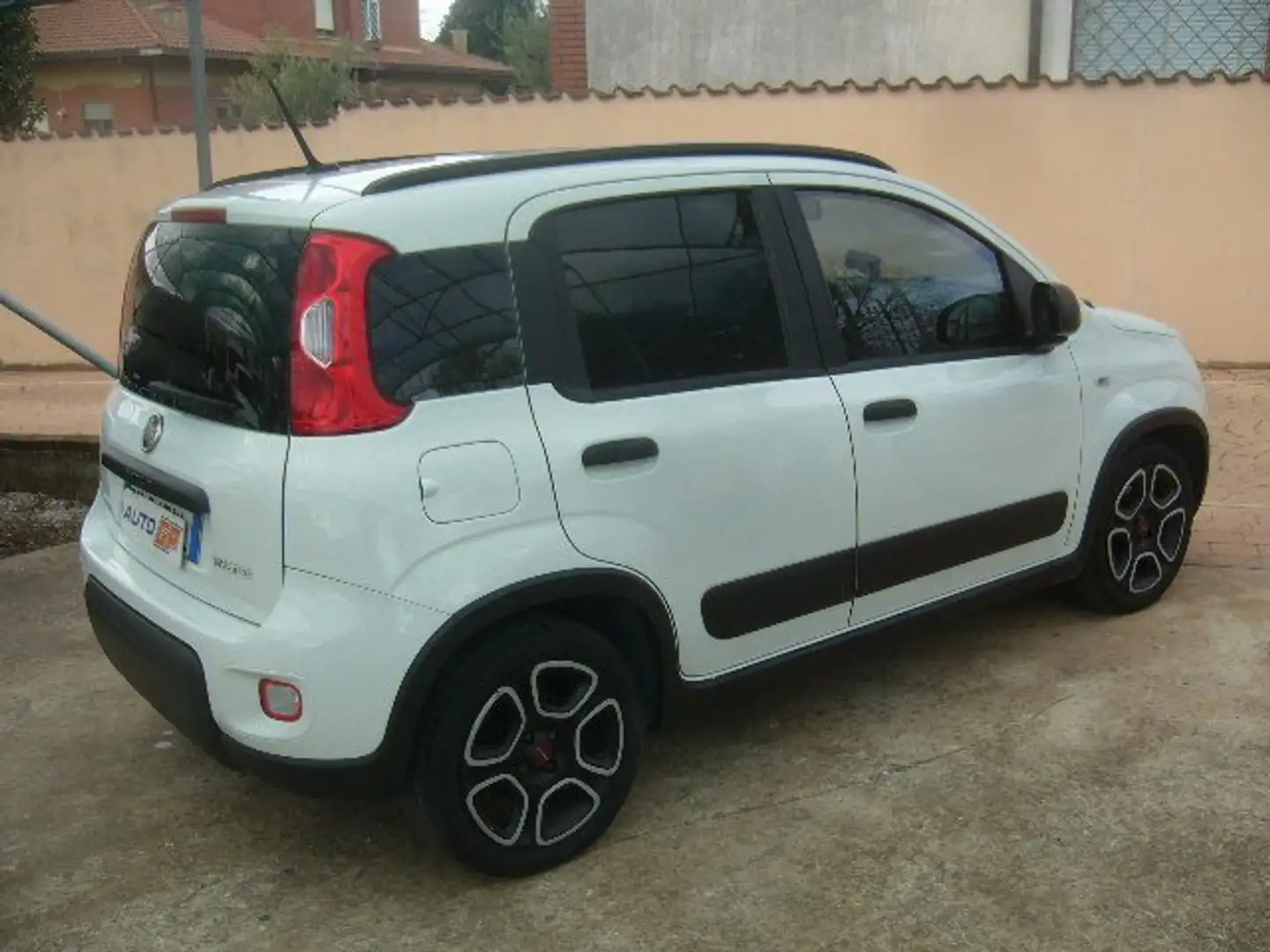 Fiat Panda 1.0 hibrid  city live Blanc - 1