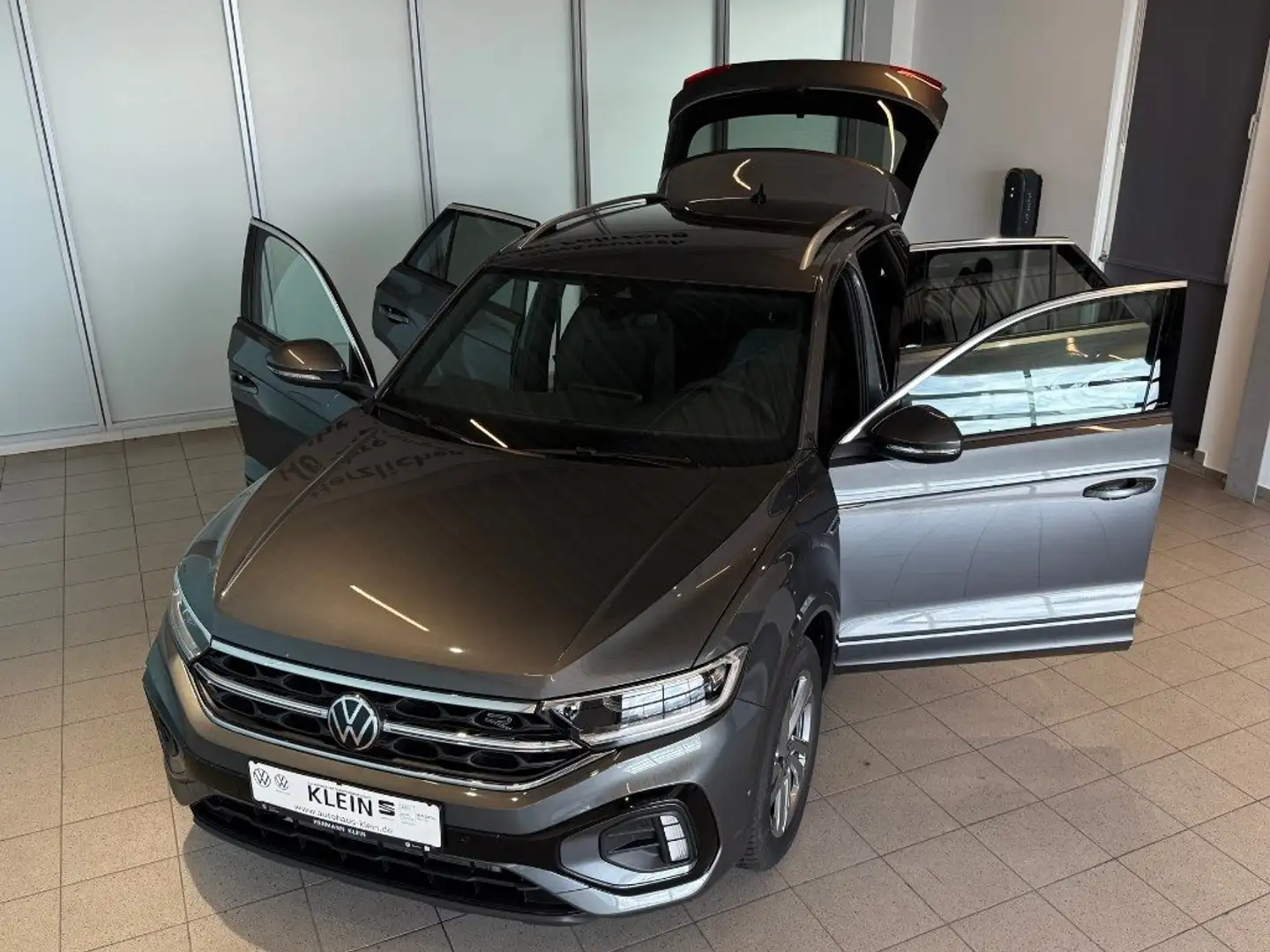 Volkswagen T-Roc R-Line 1.5 l TSI OPF 110 kW (150 PS) 7-Gang-Doppel Grau - 2