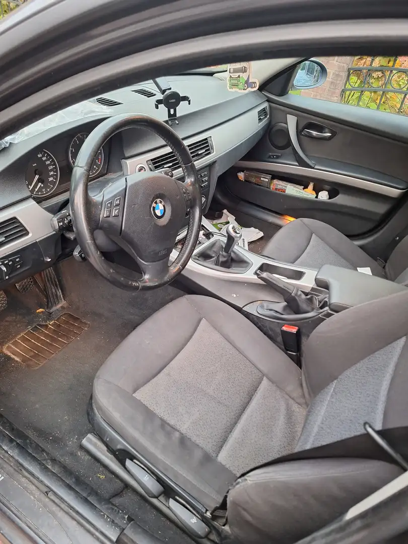 BMW 330 330 320i Серый - 2