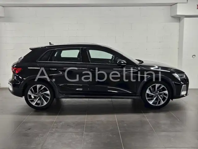 Audi A3 view 3