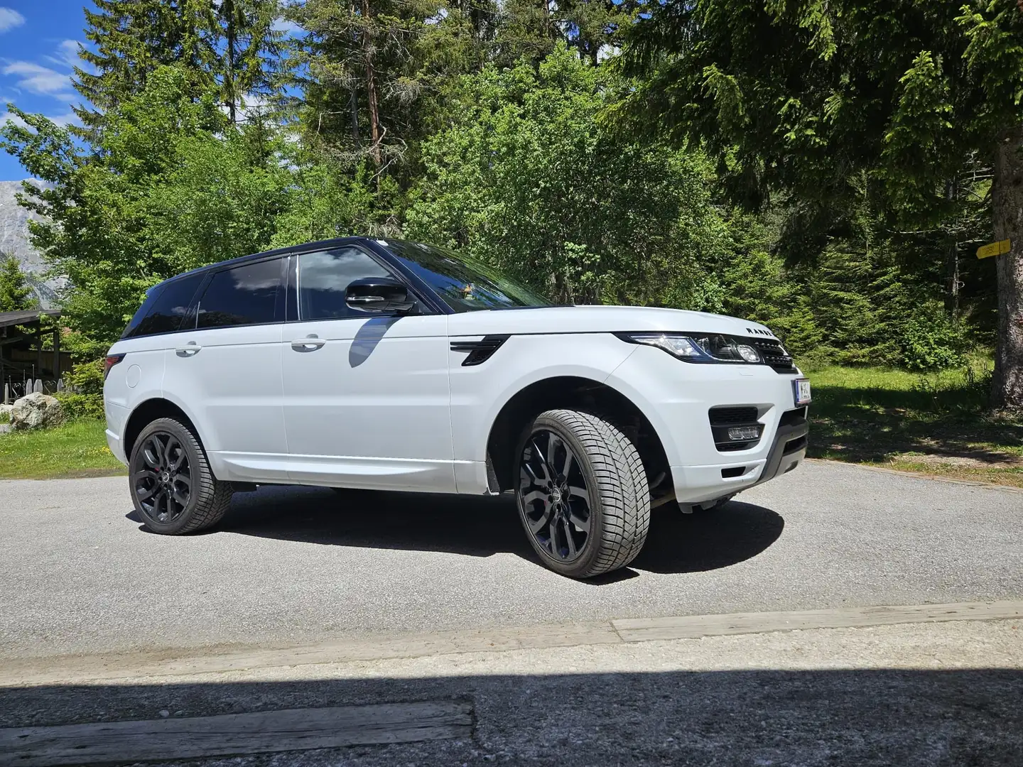 Land Rover Range Rover Sport Range Rover Sport 3,0 SDV6 HSE Aut. HSE Weiß - 2