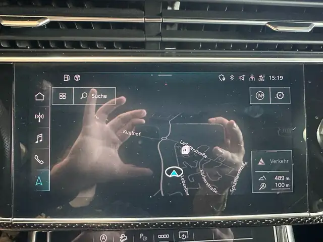 Audi SQ7 view 14