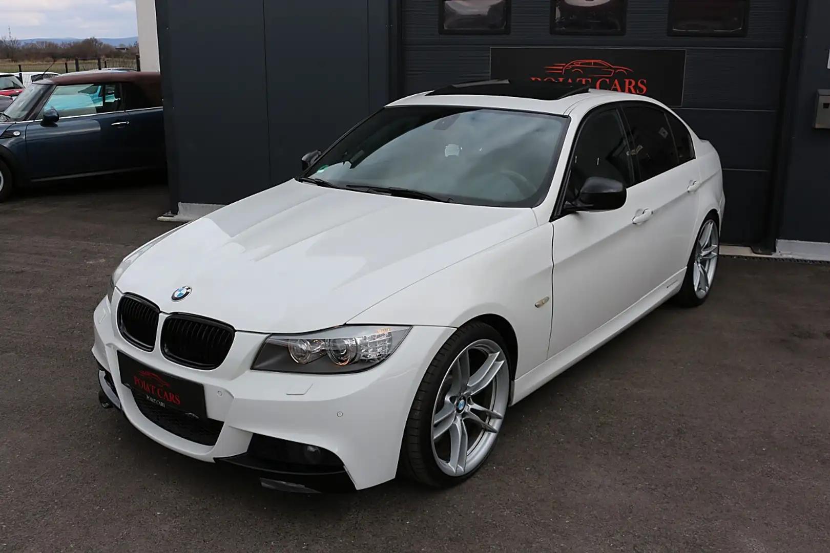 BMW 335 i xDrive Aut LCI M Performance Kit Weiß - 1