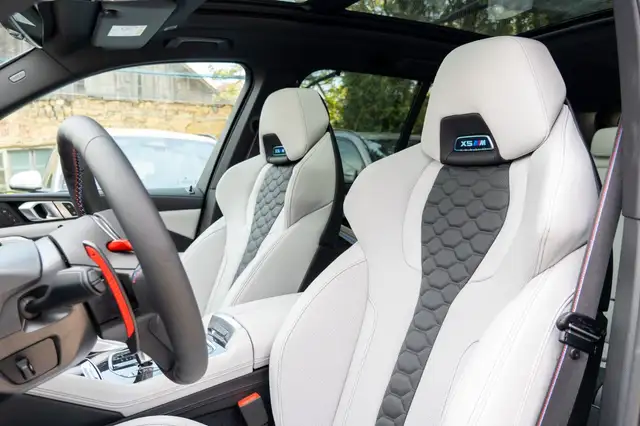 BMW X5 X5 M view 12