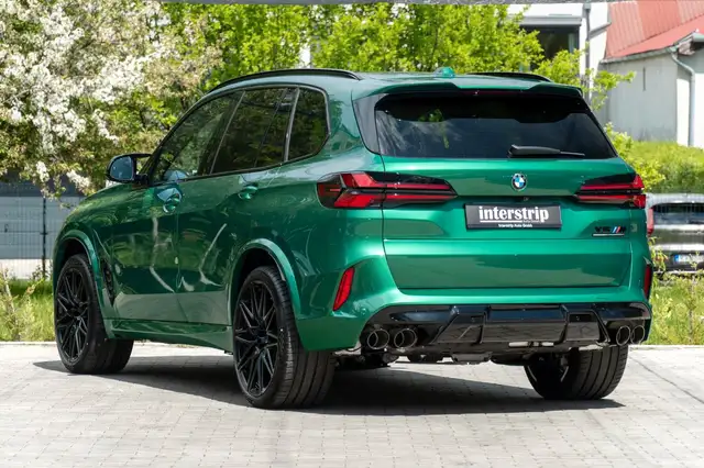 BMW X5 X5 M view 4
