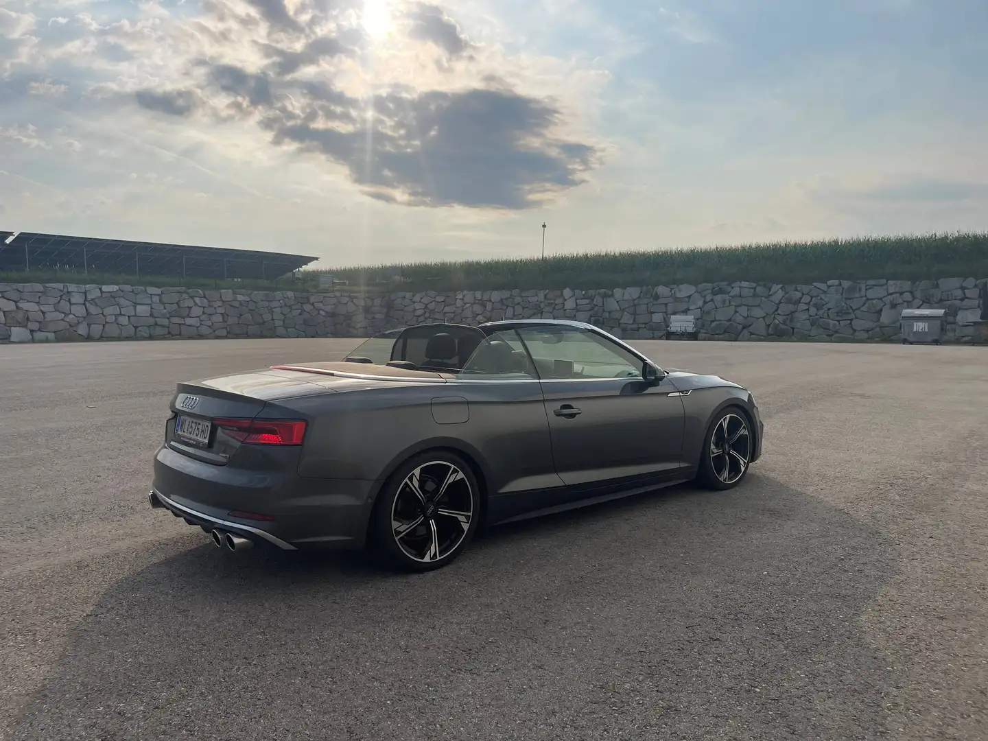 Audi A5 A5 Cabrio 3,0 TDI sport quattro S-tronic sport Grau - 2