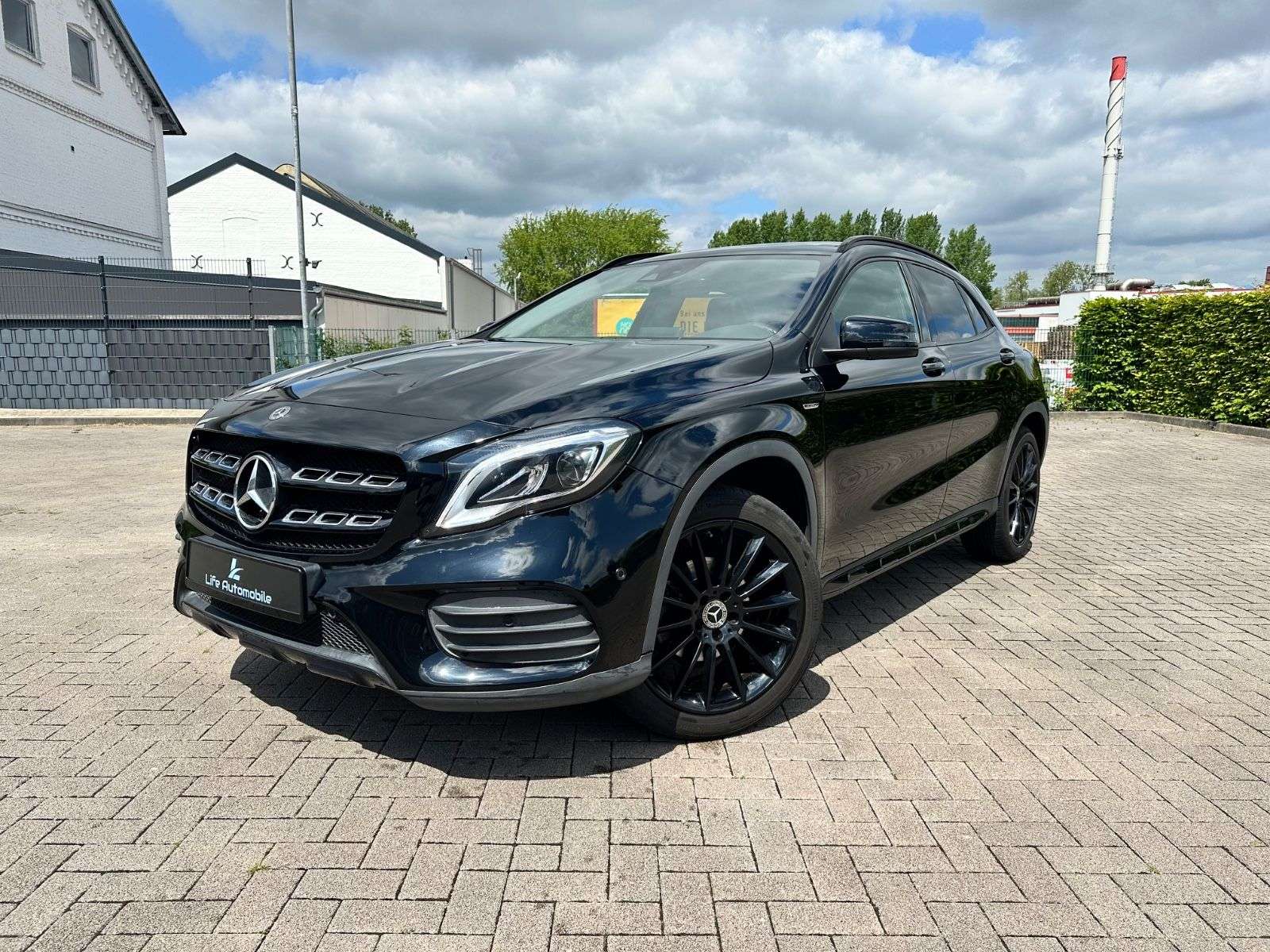 Second hand Mercedes Benz Gla-Class 180