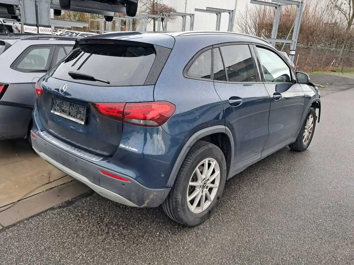 Mercedes-Benz GLA 180 1.3i Aut. / € 13.215 netto / Leder/ Navi / ... Blau - 2